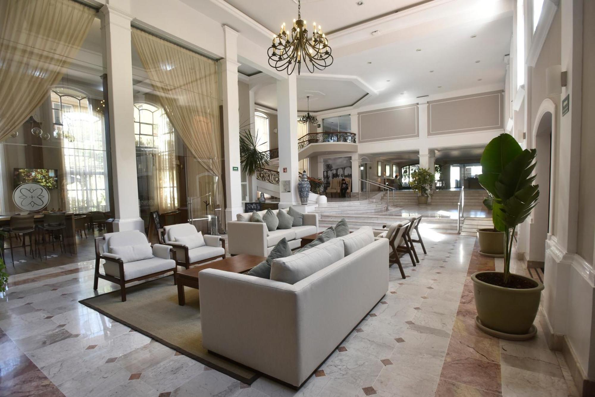 Plaza Camelinas Hotel Querétaro Exteriér fotografie